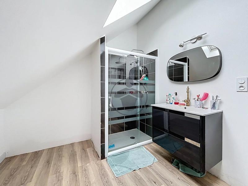 Maison - 165 m² - 7 pièces