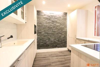 Maison - 96 m² - 6 pièces