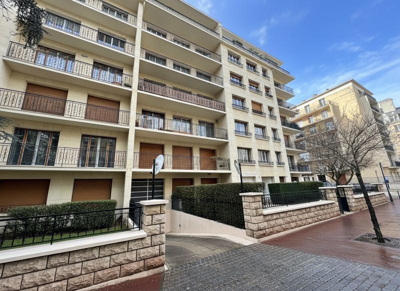 Appartement - 77 m² - 4 pièces