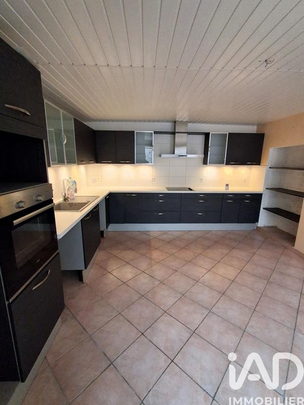 Maison - 98 m² - 5 pièces