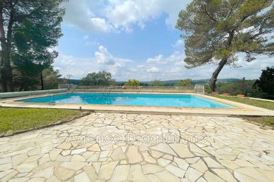 Maison - 380 m² - 10 pièces