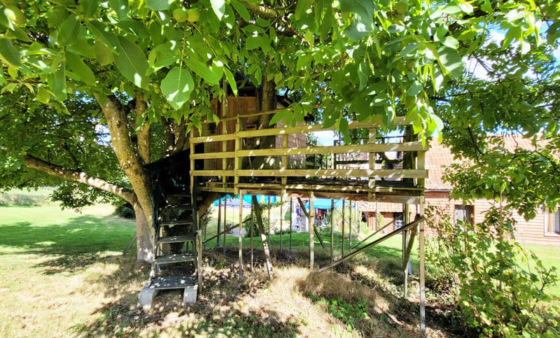 Maison - 376 m² - 15 pièces