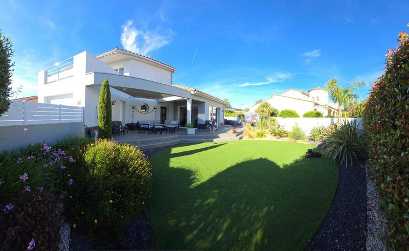 Villa - 153 m² - 4 pièces