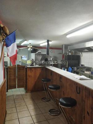 Local commercial - 125 m² - 2 pièces