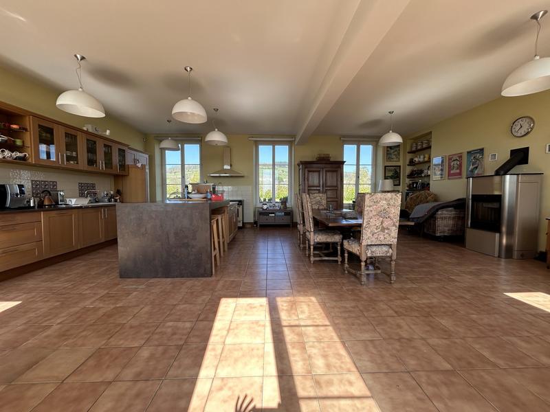 Maison ancienne - 285 m² - 8 pièces