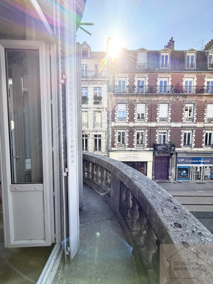 Appartement - 148 m² - 6 pièces