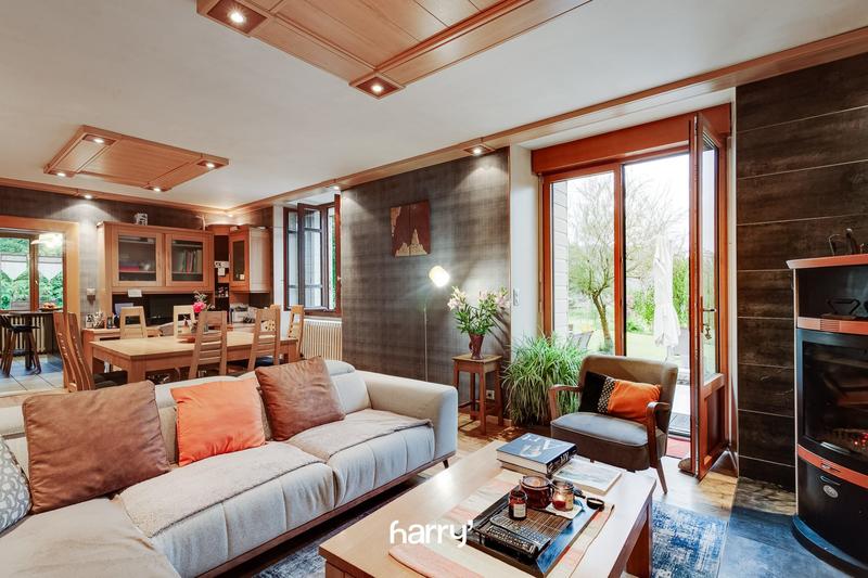 Maison - 548 m² - 13 pièces