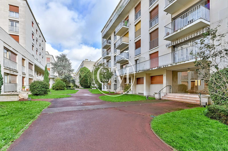 Appartement - 80 m² - 3 pièces