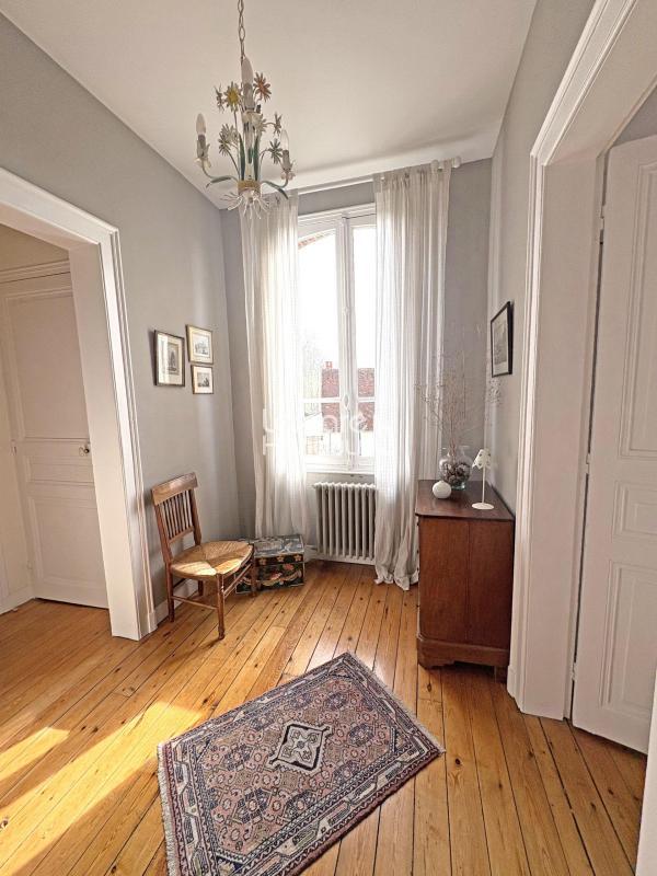 Propriété - 200 m² - 10 pièces