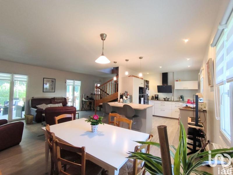 Maison - 140 m² - 7 pièces