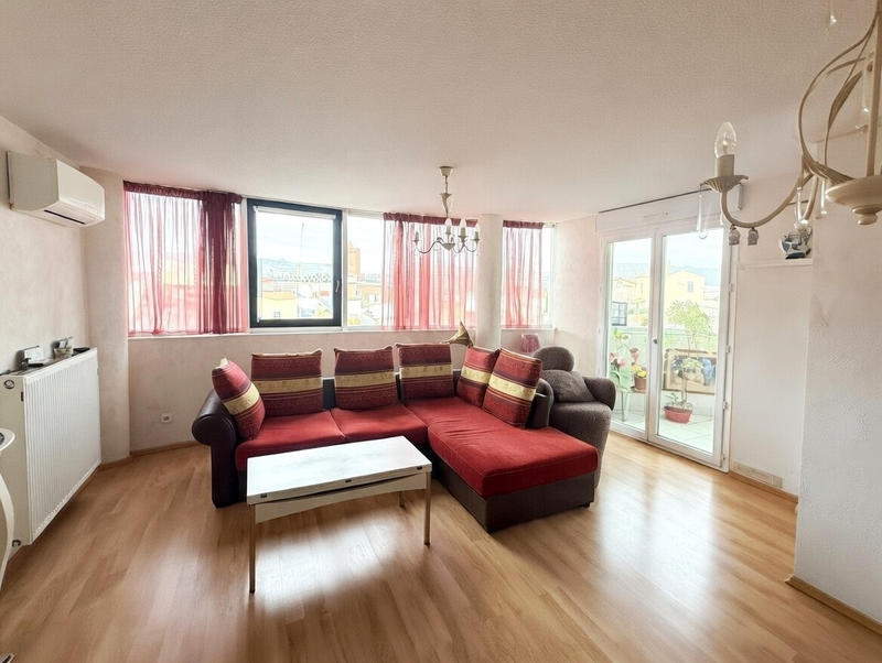 Appartement - 85 m² - 3 pièces