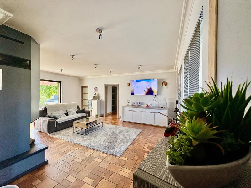 Maison - 357 m² - 10 pièces