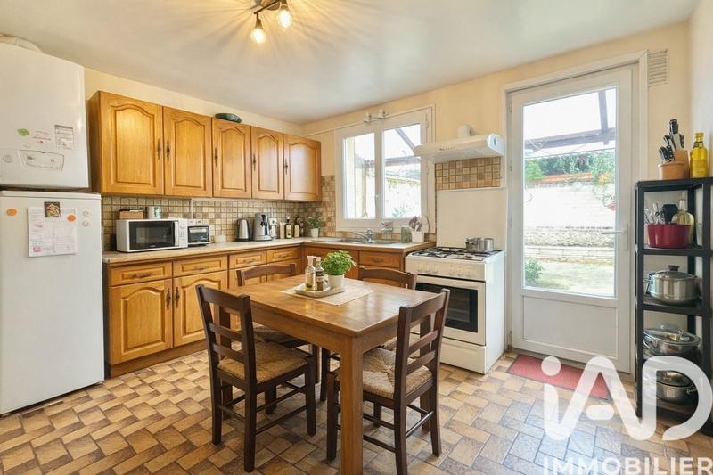 Maison - 92 m² - 5 pièces