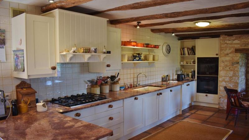 Propriété - 340 m² - 9 pièces