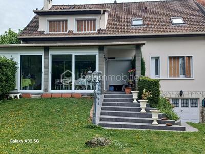 Demeure - 184 m² - 9 pièces