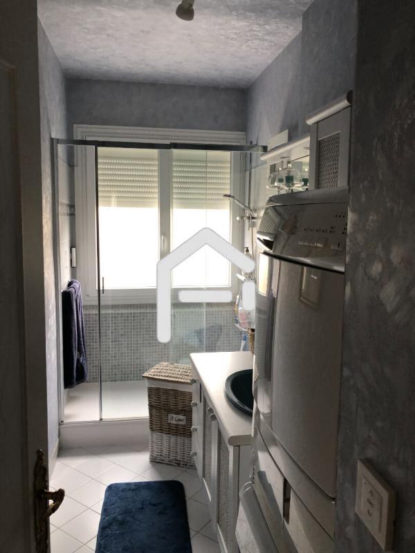 Appartement - 95 m² - 5 pièces