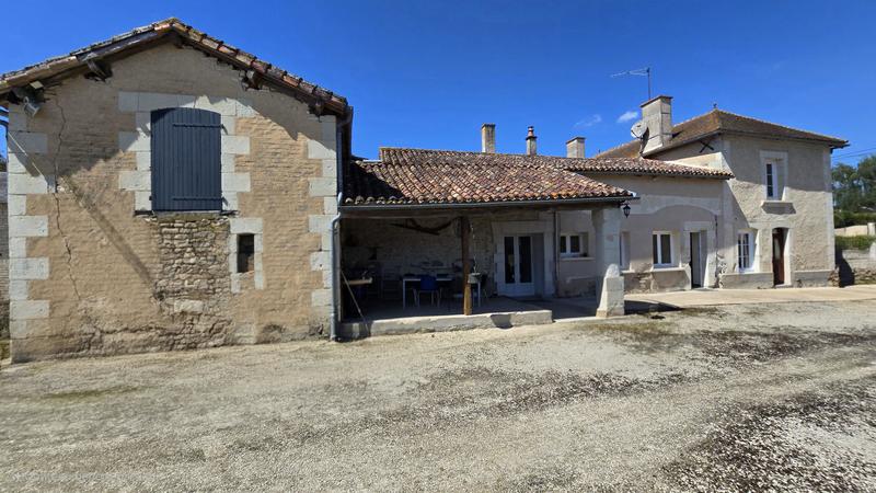 Corps de ferme - 180 m² - 7 pièces