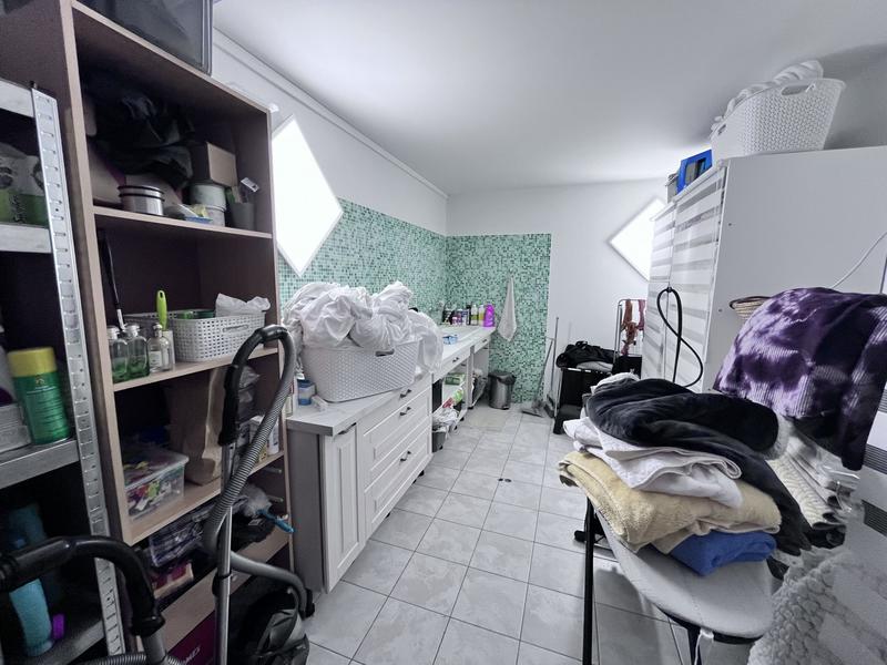 Maison traditionnelle - 530 m² - 16 pièces