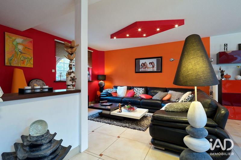 Maison - 360 m² - 9 pièces