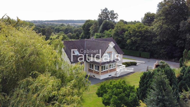 Maison - 198 m² - 8 pièces