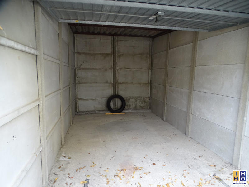 Parking / Garage - 15 m²