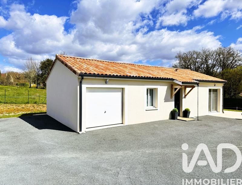 Maison - 90 m² - 3 pièces