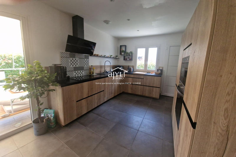 Maison - 74 m² - 3 pièces