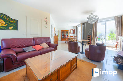 Maison - 189 m² - 7 pièces