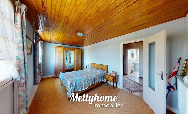 Maison - 180 m² - 10 pièces