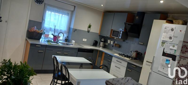 Maison - 140 m² - 5 pièces