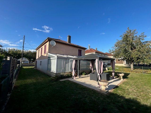 Maison - 90 m² - 3 pièces