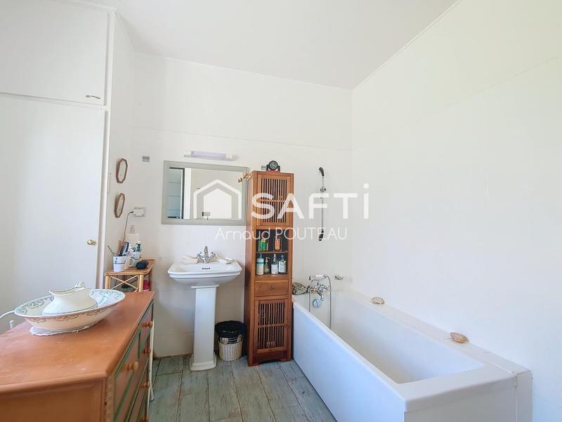 Propriété - 255 m² - 8 pièces