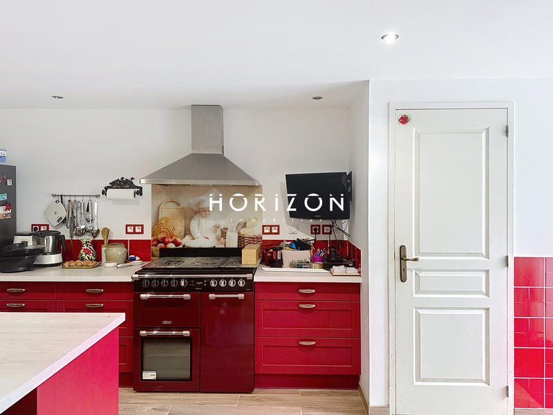 Maison ancienne - 183 m² - 7 pièces