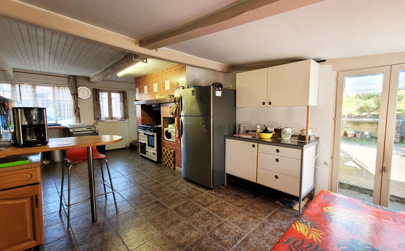 Maison - 376 m² - 15 pièces