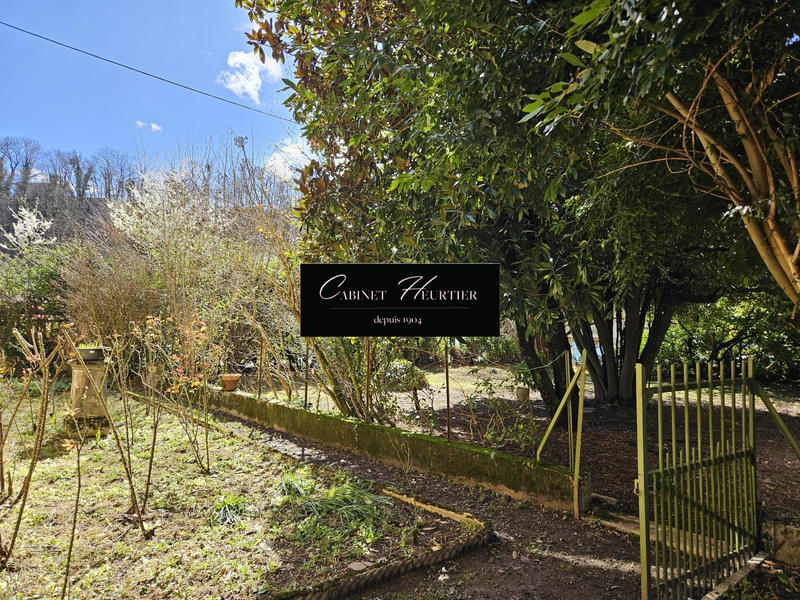 Appartement - 120 m² - 5 pièces