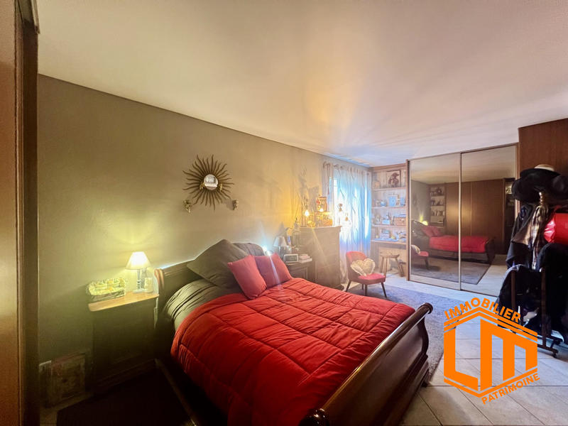 Viager - Mas - 207 m² - 6 pièces