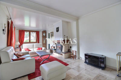 Maison - 102 m² - 4 pièces