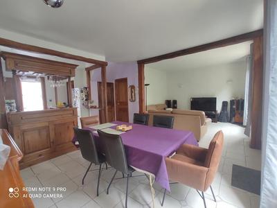 Maison - 91 m² - 5 pièces