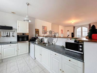 Appartement - 103 m² - 6 pièces