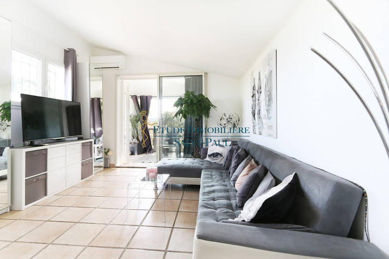 Villa - 245 m² - 9 pièces