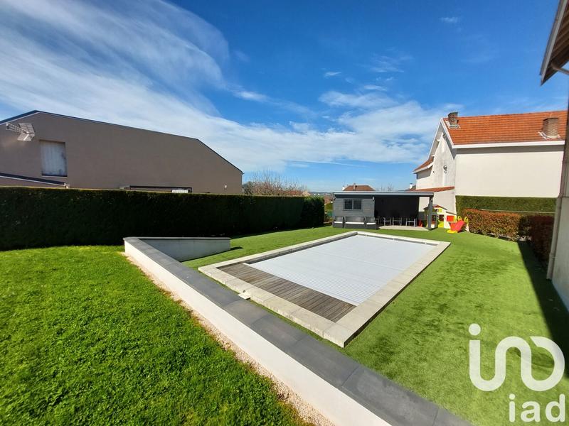 Maison - 141 m² - 6 pièces