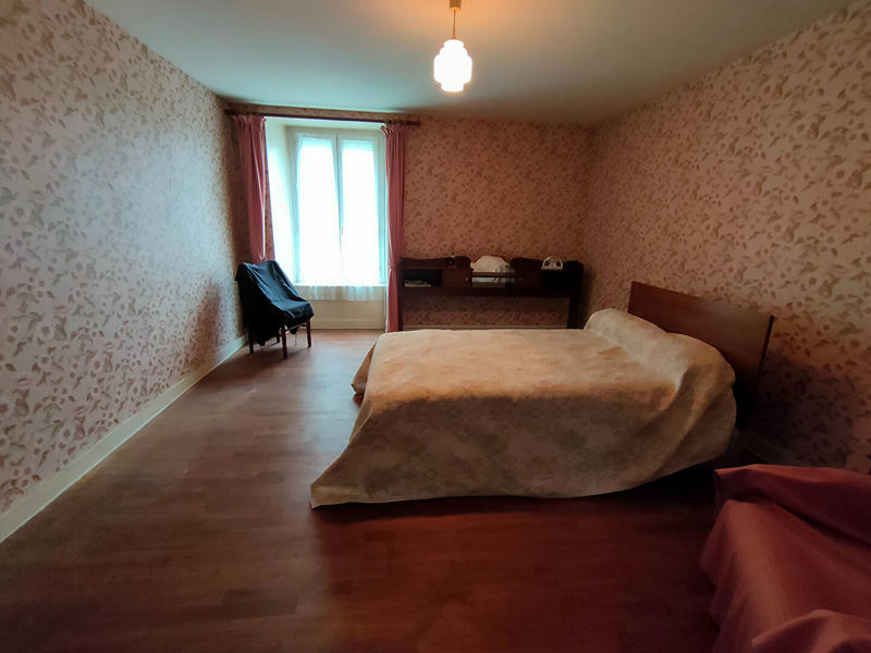 Maison - 145 m² - 7 pièces