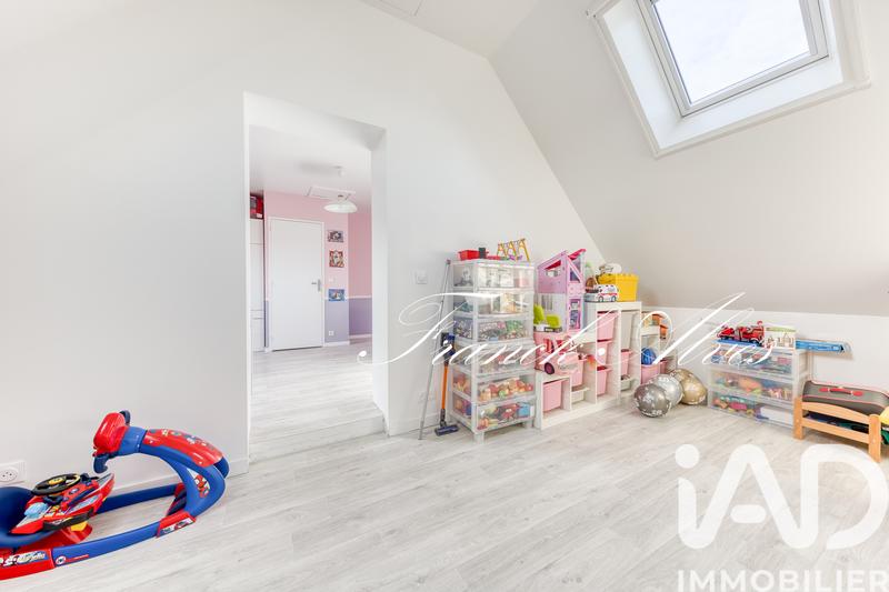 Maison - 121 m² - 5 pièces