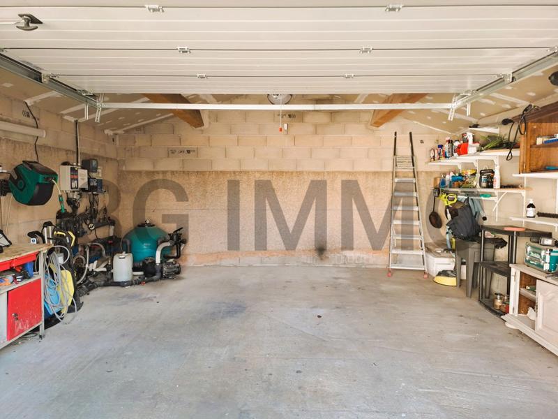 Maison traditionnelle - 143 m² - 7 pièces