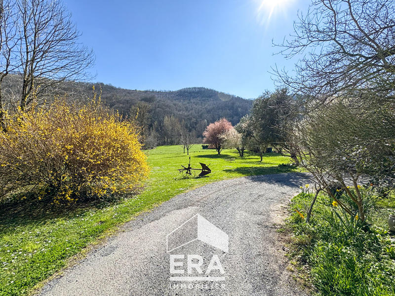 Château - 370 m² - 10 pièces