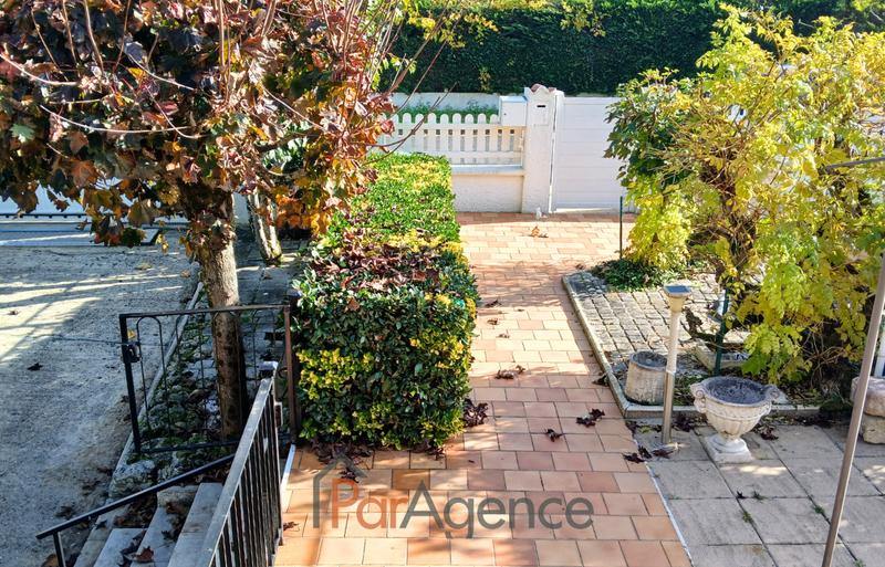 Maison - 161 m² - 7 pièces