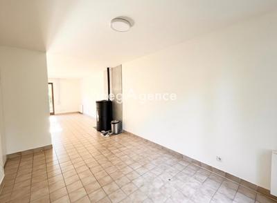 Maison - 182 m² - 7 pièces