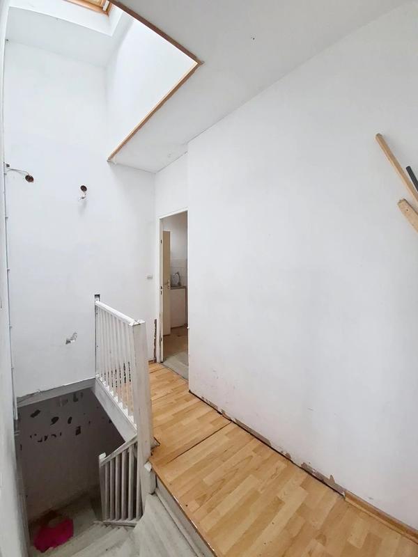 Immeuble - 200 m² - 9 pièces