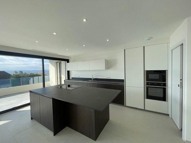 Appartement - 164 m² - 5 pièces