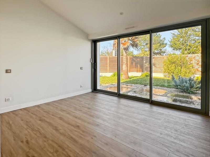 Villa - 205 m² - 5 pièces